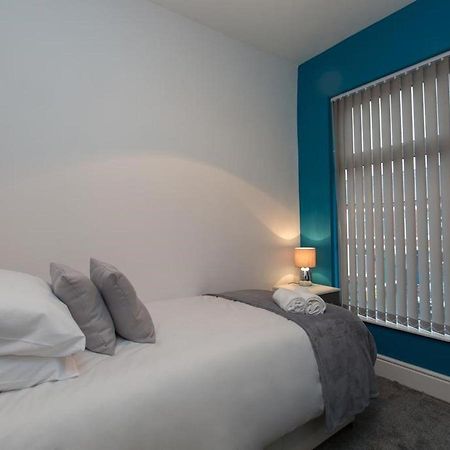 Townhouse @ 166 Ruskin Road Crewe Eksteriør bilde