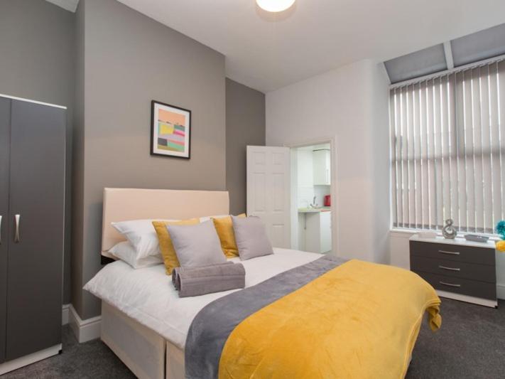 Townhouse @ 166 Ruskin Road Crewe Rom bilde